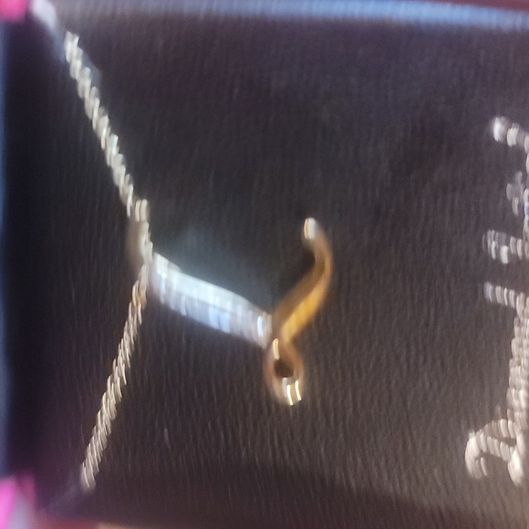 Diamond initial - Picture 5 of 5